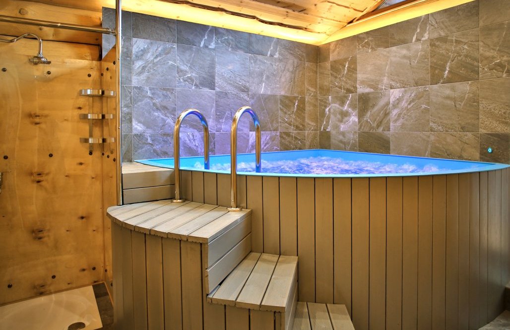 Продается помещение с арендатором оборудованное под сауну.